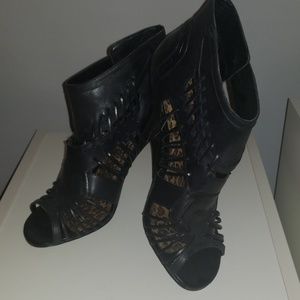 Chinese Laundry Sandals